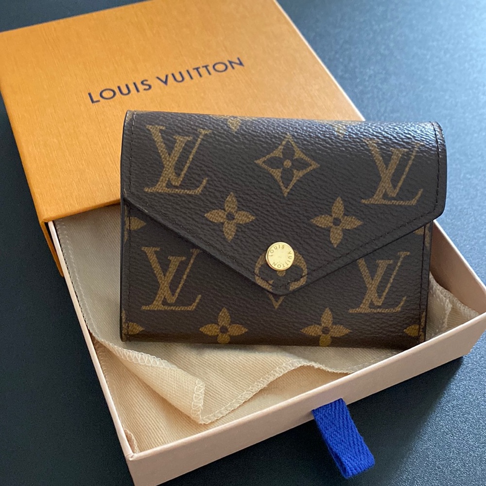 Louis Vuitton Victorine wallet
